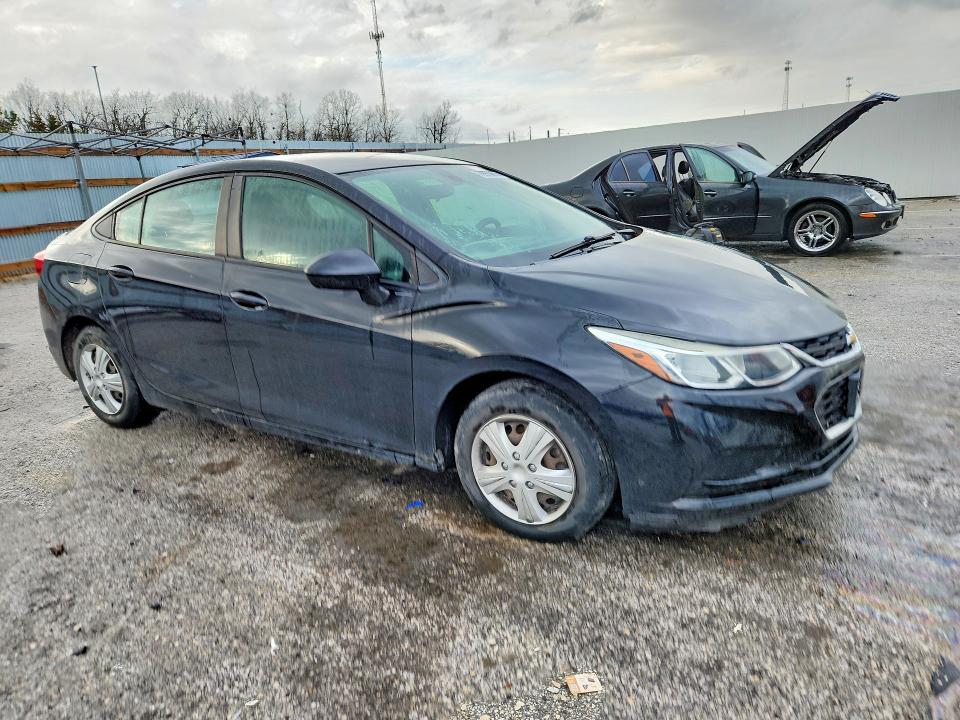 Продаж на аукціоні авто 2017 Chevrolet Cruze, vin: 1G1BC5SM2H7242233, номер лоту: 79973675