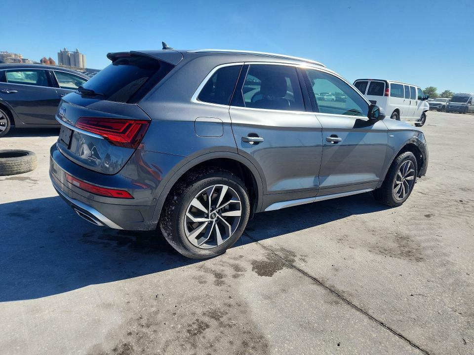 Продаж на аукціоні авто 2023 Audi Q5, vin: WA1FAAFYXP2167940, номер лоту: 46218386