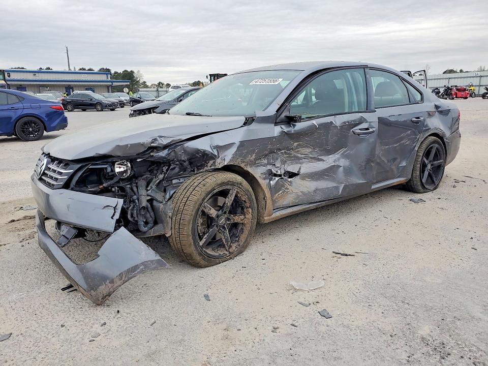 47251556 :رقم المزاد ، 1VWAT7A39FC094283 vin ، 2015 Volkswagen Passat مزاد بيع