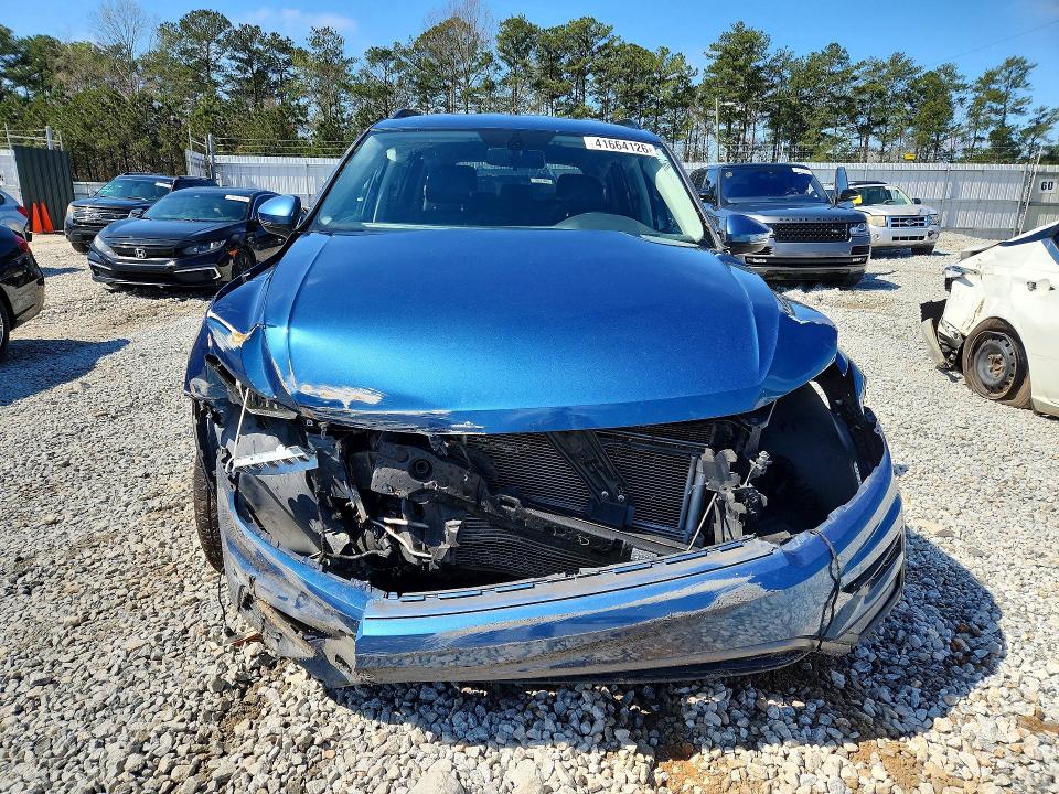2018 Volkswagen Tiguan მანქანა იყიდება აუქციონზე, vin: 3VV3B7AX8JM000923, აუქციონის ნომერი: 41664126
