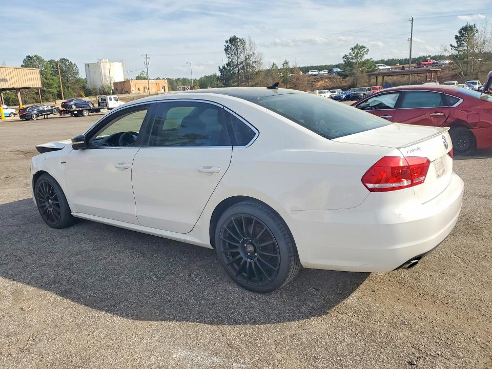 45816176 :رقم المزاد ، 1VWBS7A32FC079700 vin ، 2015 Volkswagen Passat مزاد بيع