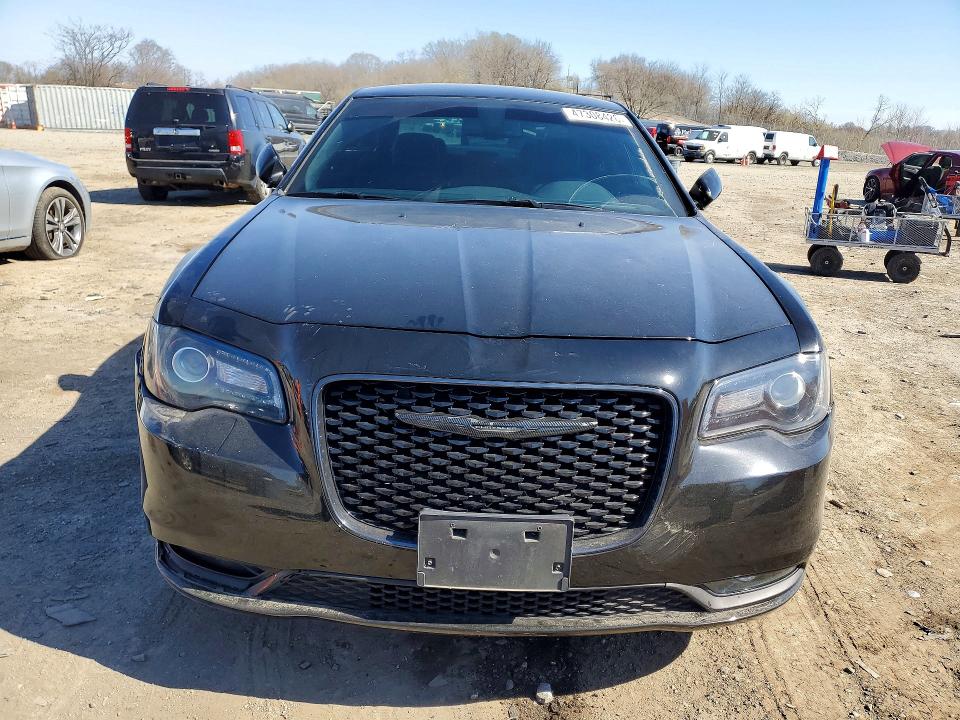 Продаж на аукціоні авто 2019 Chrysler 300, vin: 2C3CCABG9KH538851, номер лоту: 47308426
