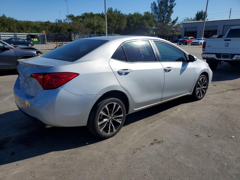 Продаж на аукціоні авто 2018 Toyota Corolla, vin: 5YFBURHEXJP810048, номер лоту: 46960776