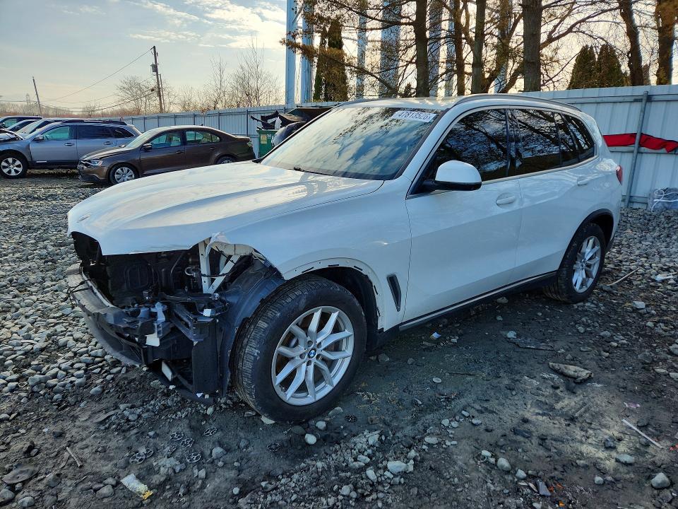 Auction sale of the 2021 Bmw X5, vin: 5UXCR6C06M9E85605, lot number: 47813526
