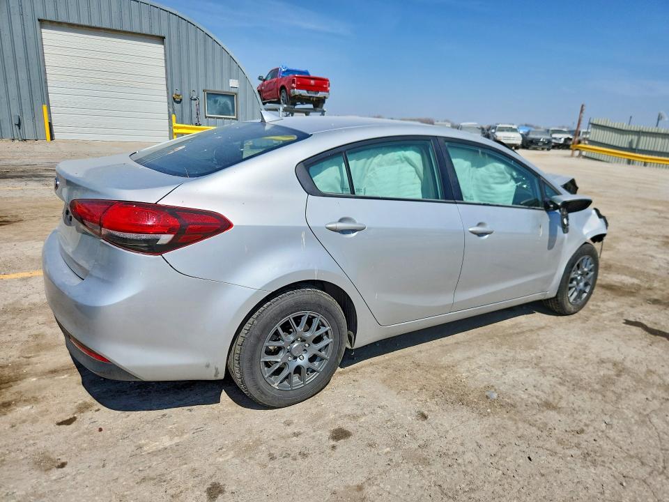 Продажа на аукционе авто 2018 Kia Forte, vin: 3KPFK4A73JE252728, номер лота: 46525736