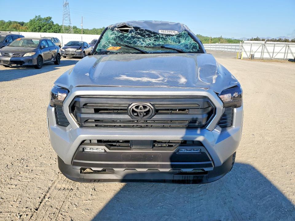 2025 Toyota Tacoma მანქანა იყიდება აუქციონზე, vin: 3TMLB5JN6SM170300, აუქციონის ნომერი: 46239936