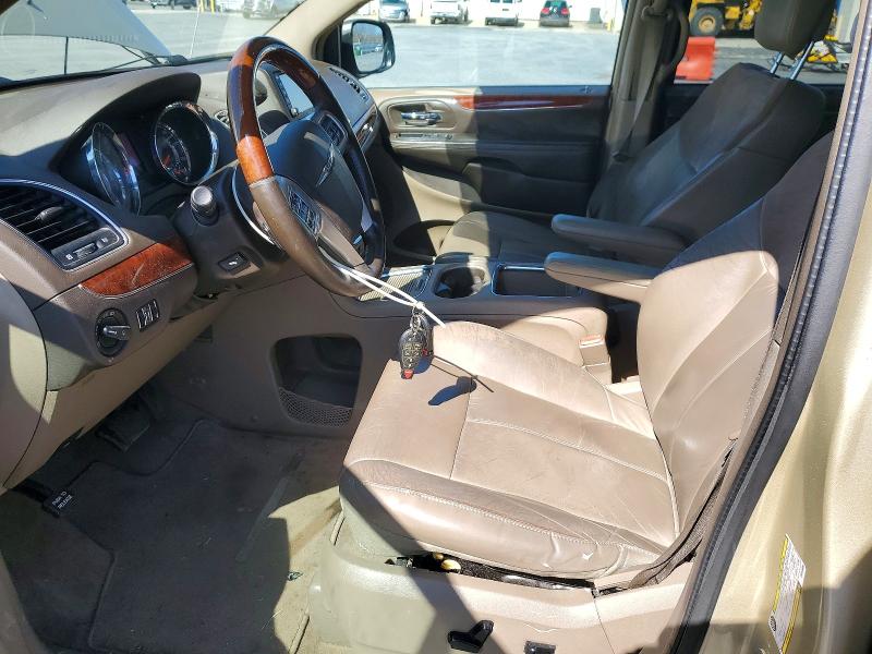 45450746 :رقم المزاد ، 2C4RC1GG9CR116900 vin ، 2012 Chrysler Town & Country مزاد بيع