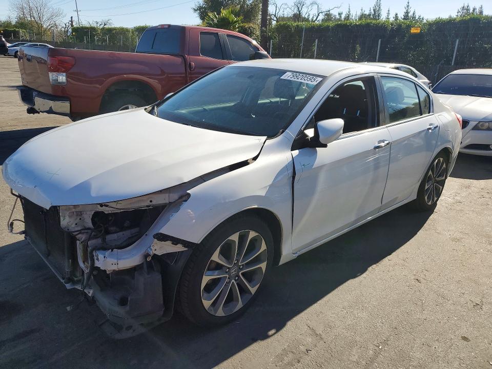79920595 :رقم المزاد ، 1HGCR2F50FA237562 vin ، 2015 Honda Accord مزاد بيع