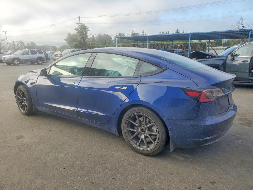 Продажа на аукционе авто 2021 Tesla Model 3, vin: 5YJ3E1EA0MF092322, номер лота: 79961135