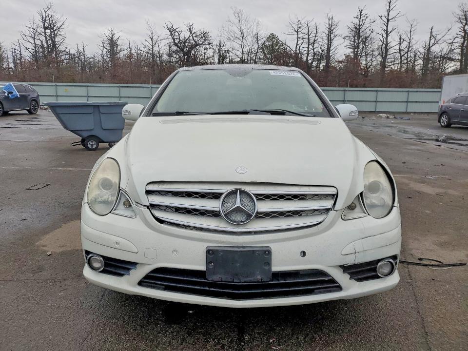 45832526 :رقم المزاد ، 4JGCB65E39A089564 vin ، 2009 Mercedes-benz R مزاد بيع