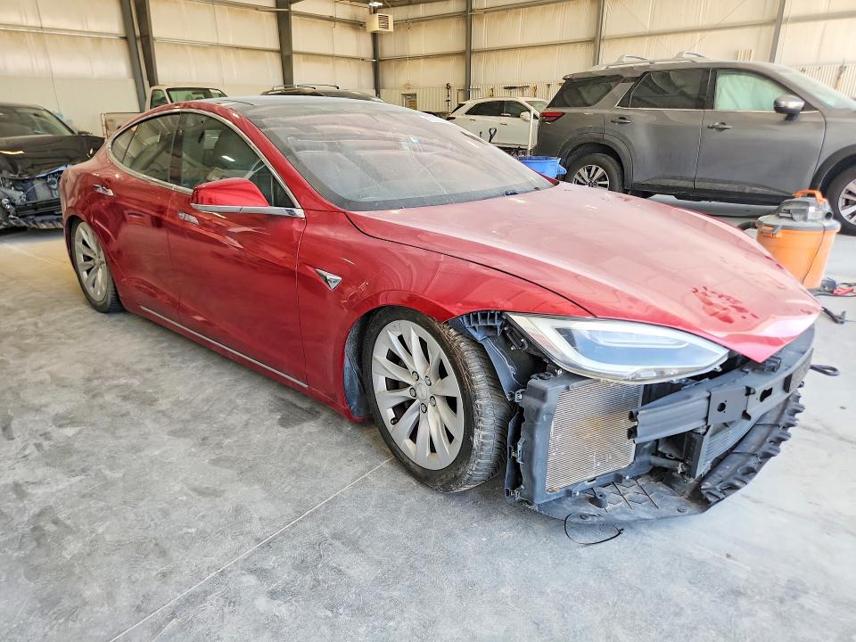 Auction sale of the 2017 Tesla Model S, vin: 5YJSA1E2XHF208261, lot number: 47578946