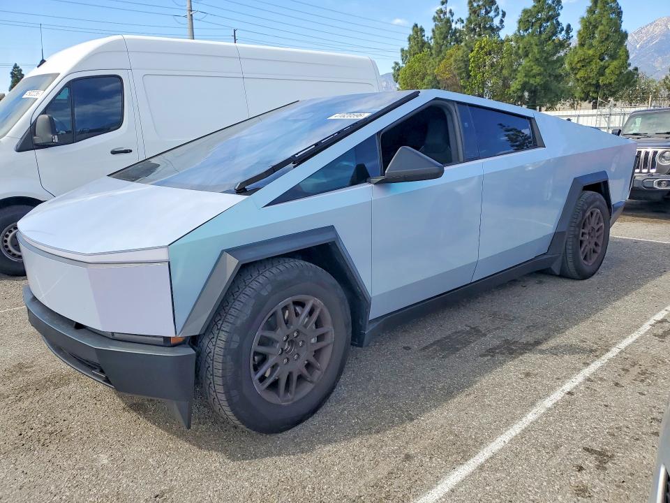 Auction sale of the 2024 Tesla Cybertruck, vin: 7G2CEHED0RA053444, lot number: 41820596