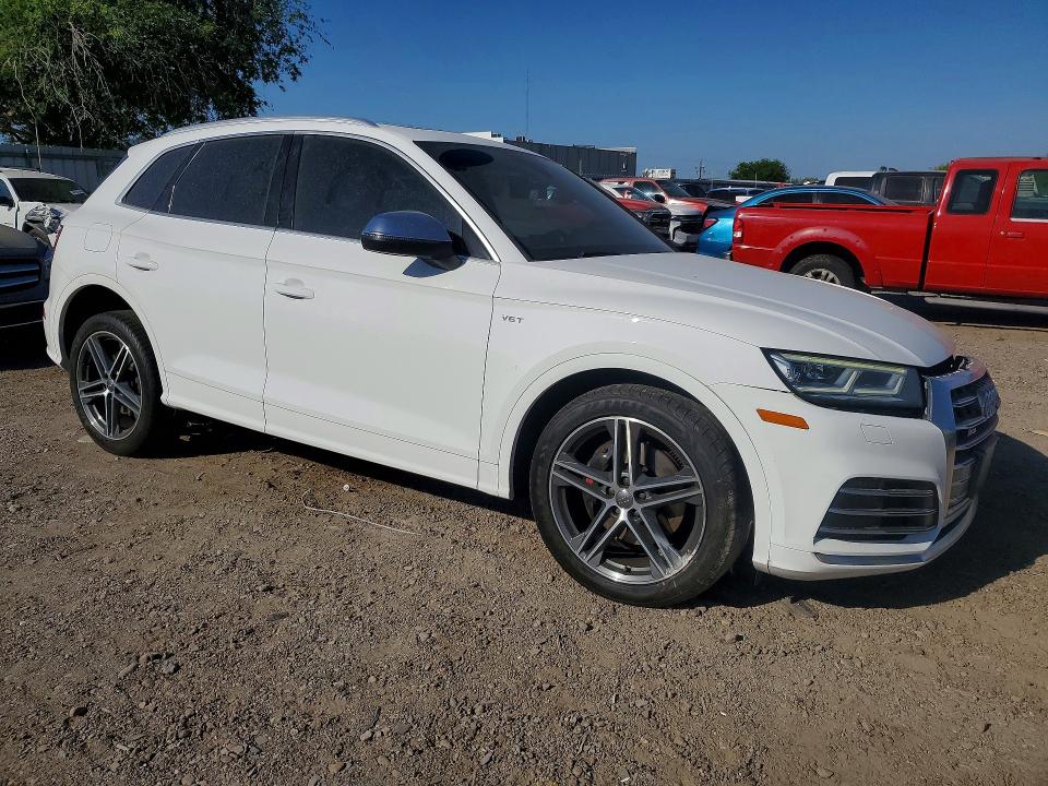 2018 Audi Sq5 მანქანა იყიდება აუქციონზე, vin: WA1A4AFY4J2058477, აუქციონის ნომერი: 46244356