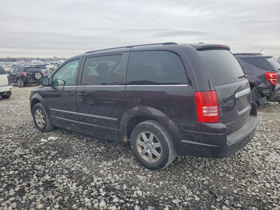 2010 Chrysler Town & Country მანქანა იყიდება აუქციონზე, vin: 2A4RR8D13AR387546, აუქციონის ნომერი: 79358435