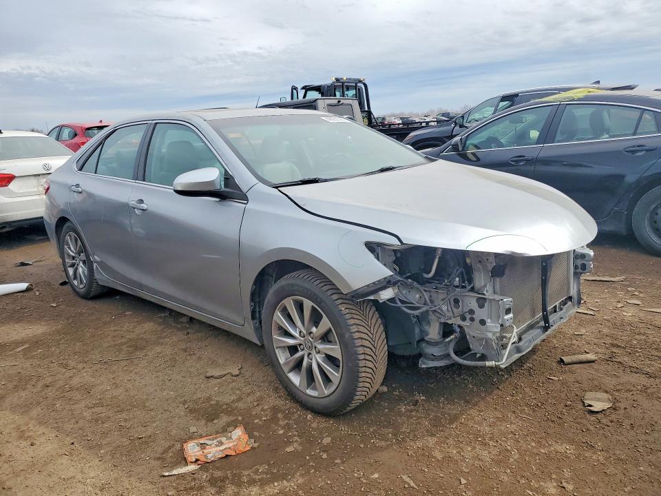 46931586 :رقم المزاد ، 4T1BF1FKXFU936159 vin ، 2015 Toyota Camry مزاد بيع