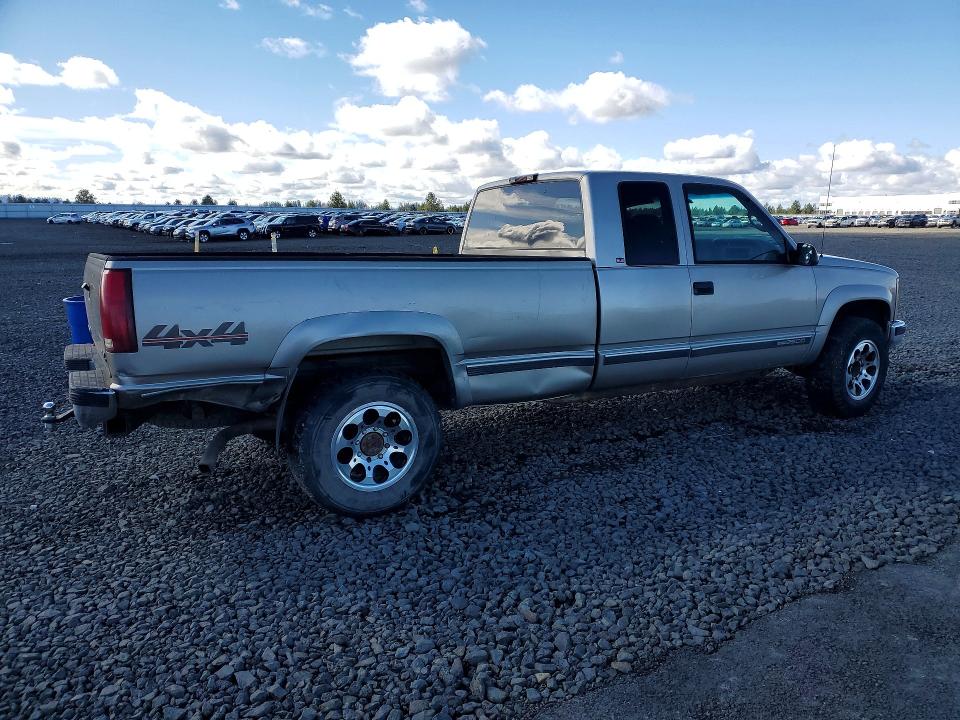 47384776 :رقم المزاد ، 1GTGK29J9YF431154 vin ، 2000 Gmc Sierra مزاد بيع