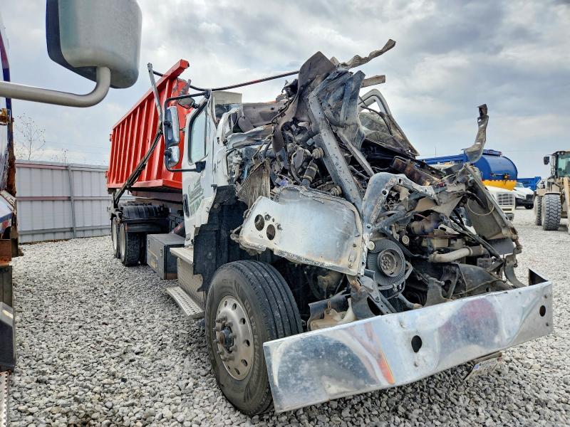 46778676 :رقم المزاد ، 1FVHG3DV8KHKS7189 vin ، 2019 Freigliner 114sd مزاد بيع