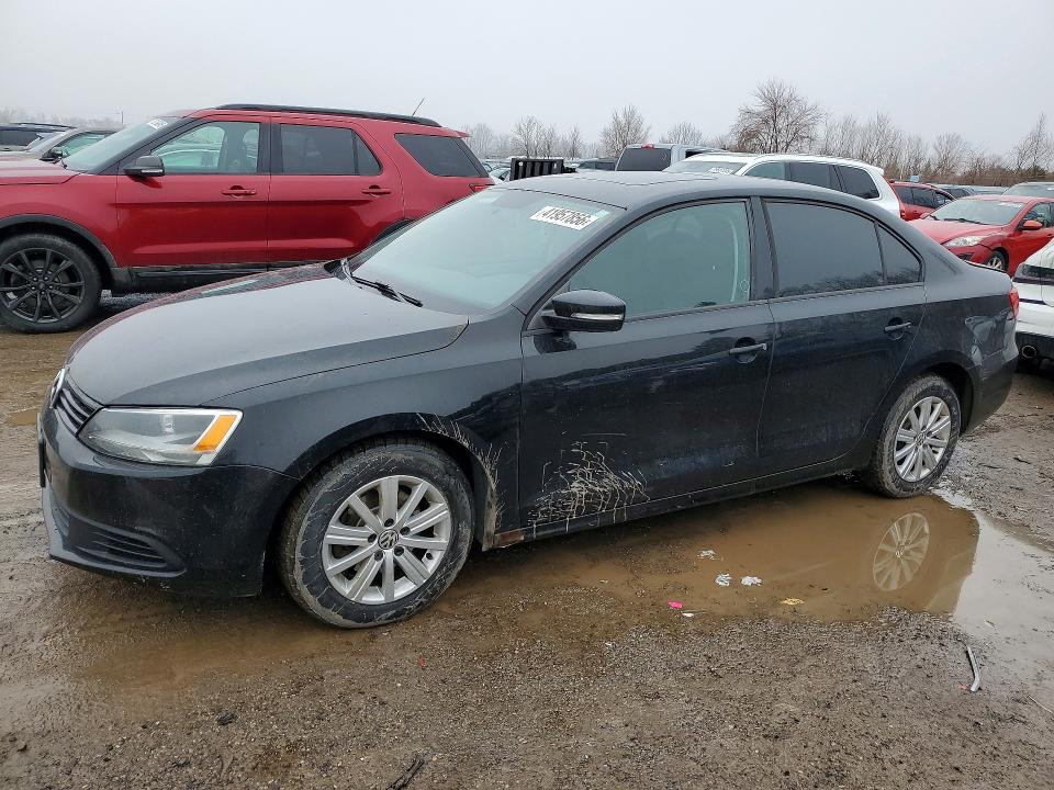 41957856 :رقم المزاد ، 3VWDK7AJ7DM417921 vin ، 2013 Volkswagen Jetta مزاد بيع