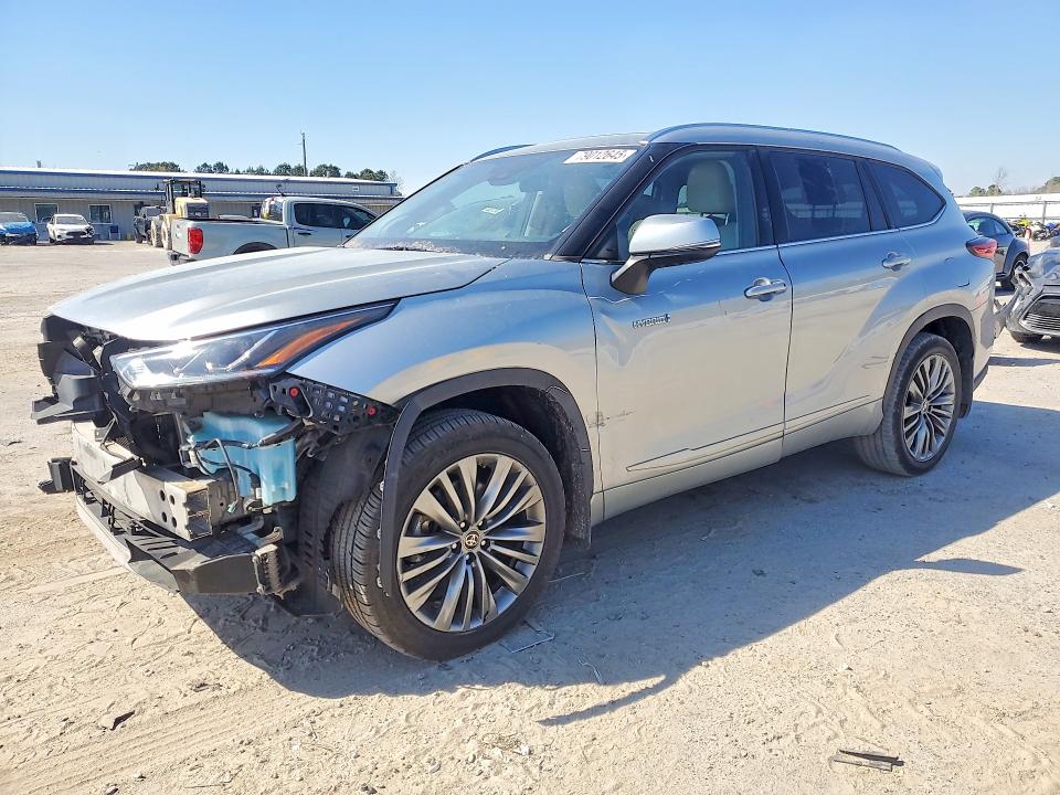 2021 Toyota Highlander Hybrid მანქანა იყიდება აუქციონზე, vin: 5TDFARAH9MS005331, აუქციონის ნომერი: 79012645