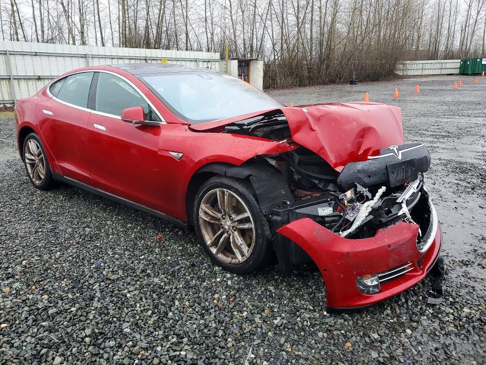 Продаж на аукціоні авто 2015 Tesla Model S, vin: 5YJSA1H47FF084055, номер лоту: 79811865