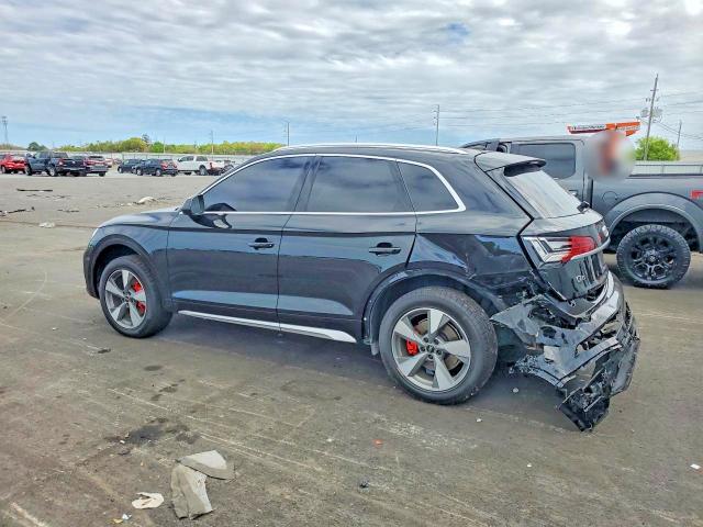 46121156 :رقم المزاد ، WA1CBAFY5R2001909 vin ، 2024 Audi Q5 مزاد بيع
