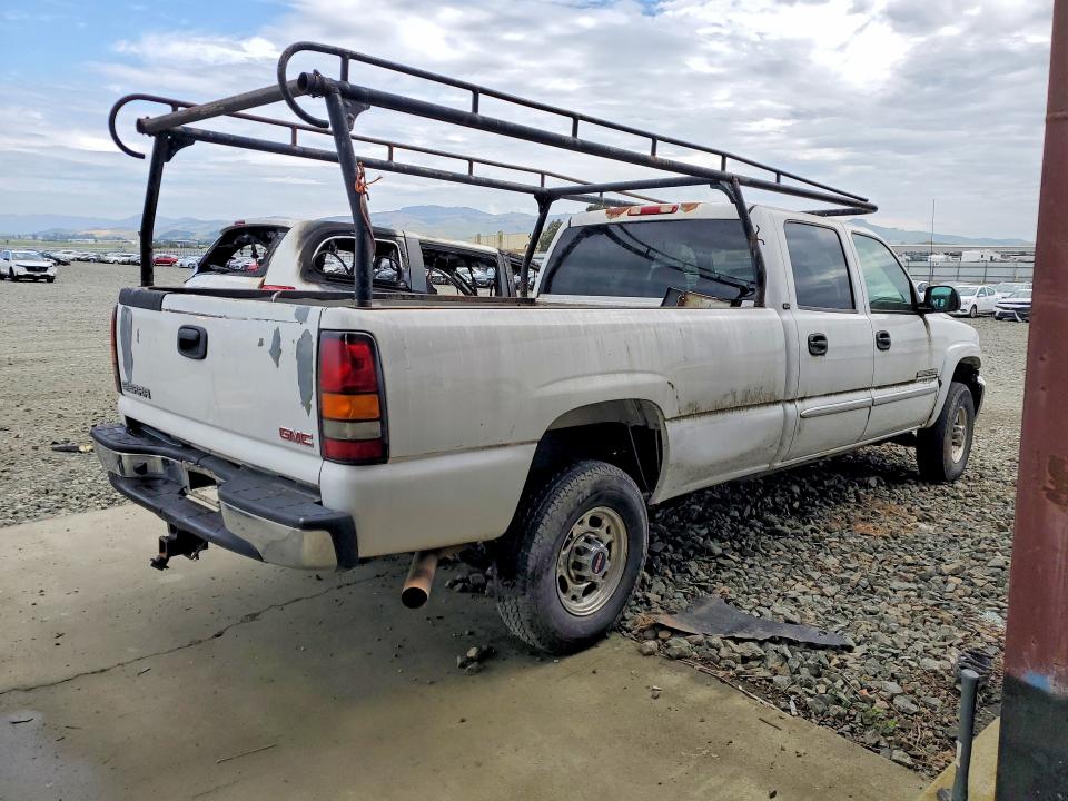 48013316 :رقم المزاد ، 1GTHC23U96F246135 vin ، 2006 Gmc Sierra مزاد بيع