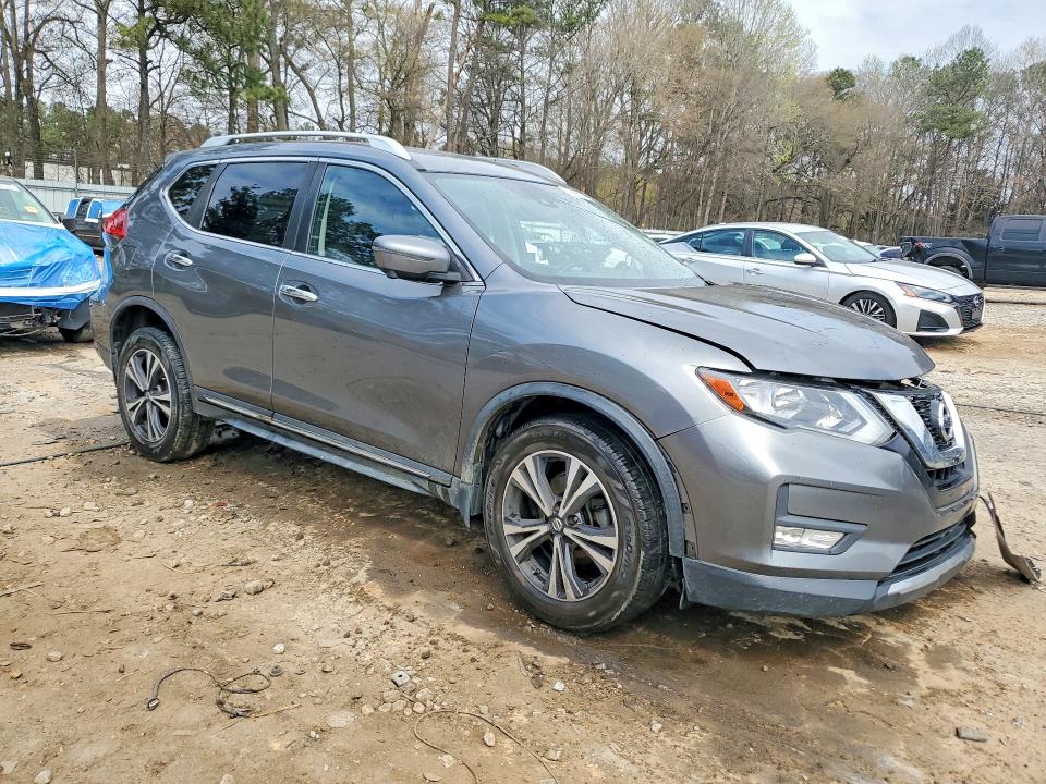 46583036 :رقم المزاد ، JN8AT2MV4HW018124 vin ، 2017 Nissan Rogue مزاد بيع