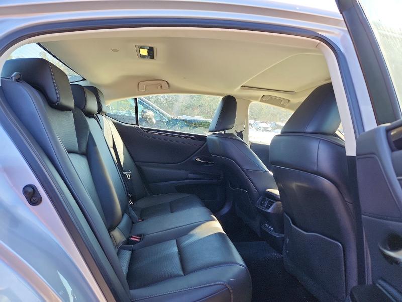 75738745 :رقم المزاد ، 58AD11D12MU002469 vin ، 2021 Lexus Es مزاد بيع