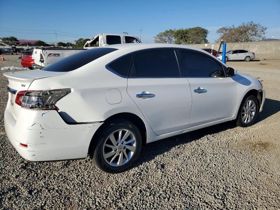 41945426 :رقم المزاد ، 3N1AB7AP8FY340694 vin ، 2015 Nissan Sentra مزاد بيع