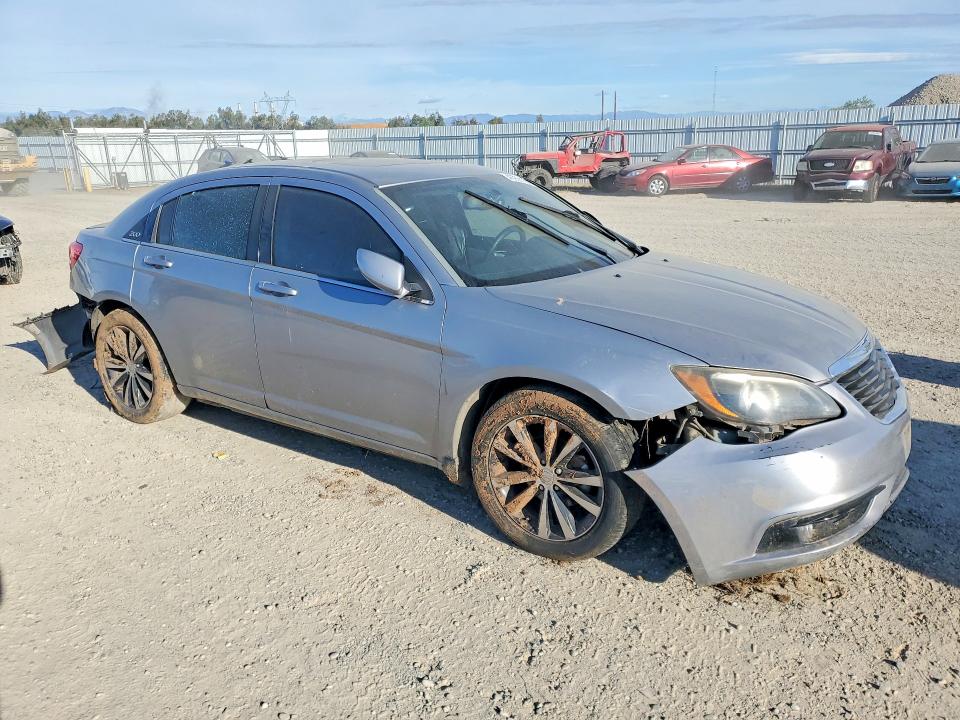 2013 Chrysler 200 მანქანა იყიდება აუქციონზე, vin: 1C3CCBBB2DN509714, აუქციონის ნომერი: 46939106