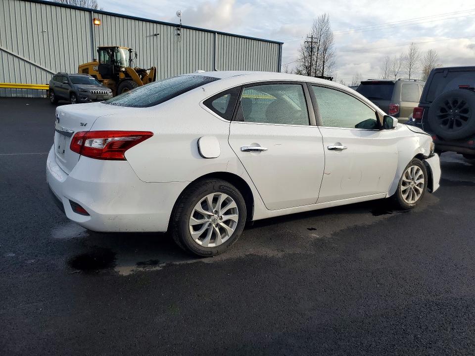 41739726 :رقم المزاد ، 3N1AB7AP2KY258955 vin ، 2019 Nissan Sentra مزاد بيع