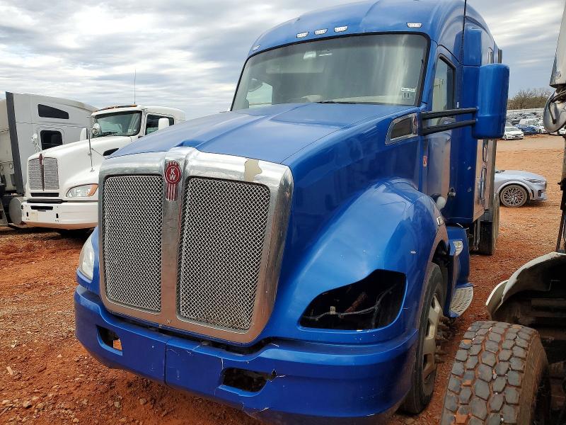 Продаж на аукціоні авто 2017 Kenworth Construction, vin: 1XKYDP9X3HJ141431, номер лоту: 47287116