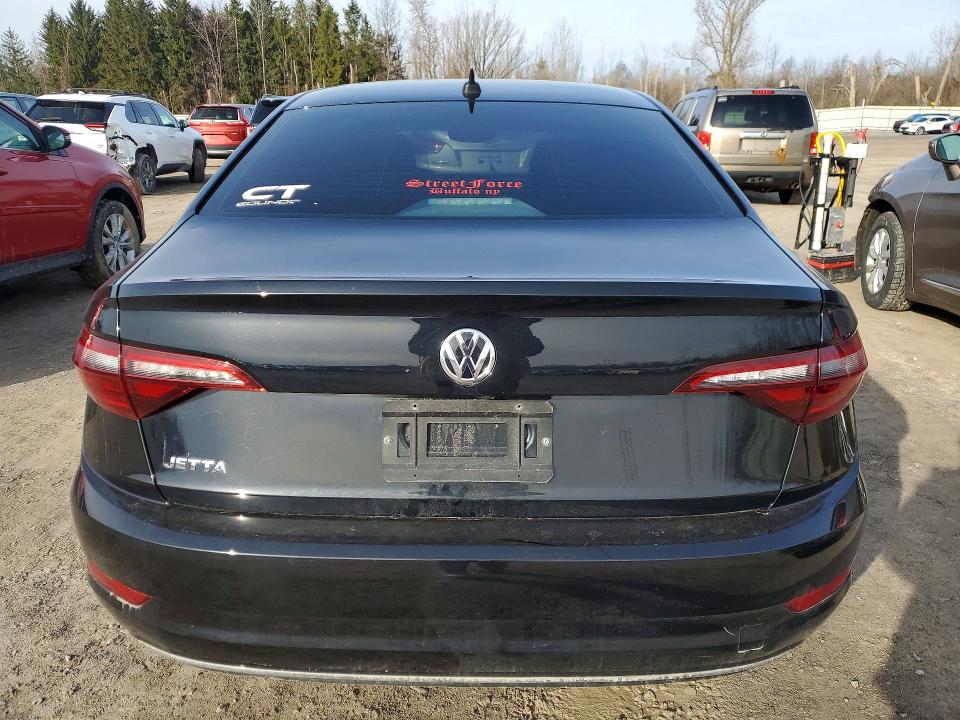 47056916 :رقم المزاد ، 3VWE57BU8MM013322 vin ، 2021 Volkswagen Jetta مزاد بيع