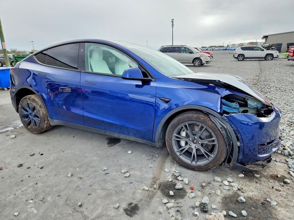 Продаж на аукціоні авто 2025 Tesla Model Y, vin: 7SAYGDEE9SA343324, номер лоту: 79689555
