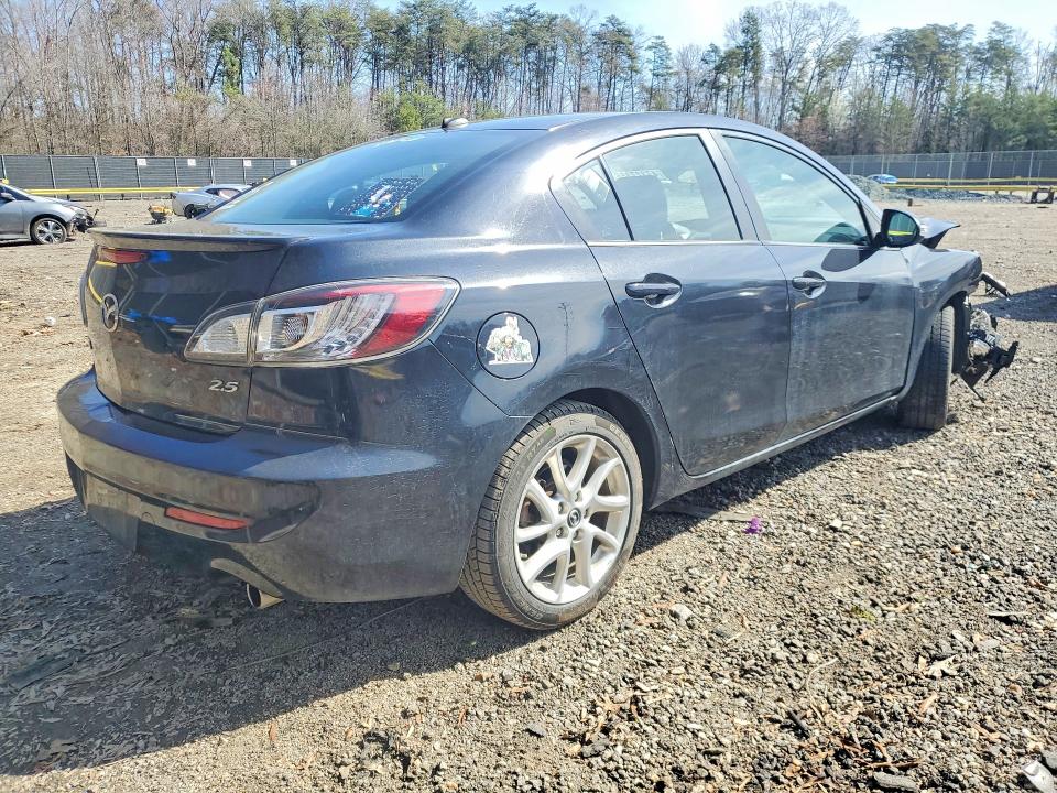 47327386 :رقم المزاد ، JM1BL1W96D1720835 vin ، 2013 Mazda 3 مزاد بيع