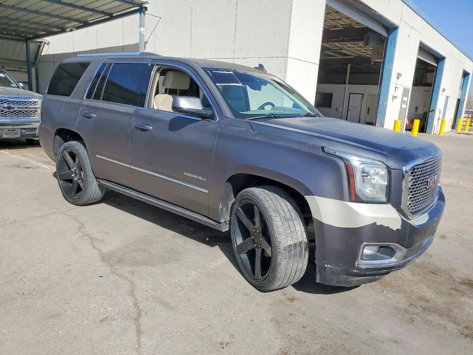 75586585 :رقم المزاد ، 1GKS2CKJ7HR130444 vin ، 2017 Gmc Yukon مزاد بيع
