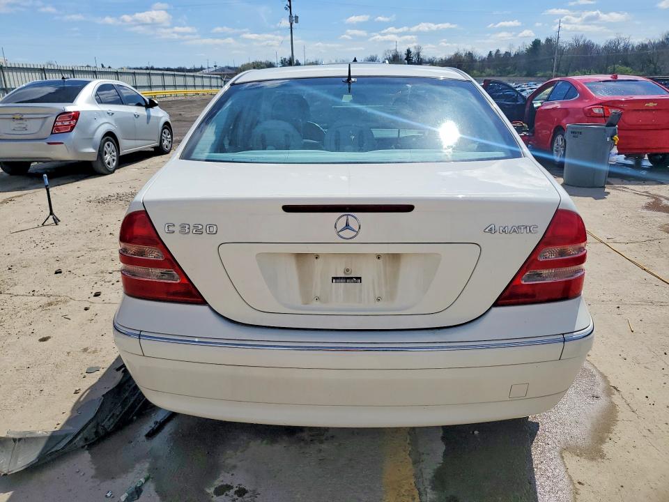 47206116 :رقم المزاد ، WDBRF84J64F457033 vin ، 2004 Mercedes-benz C مزاد بيع