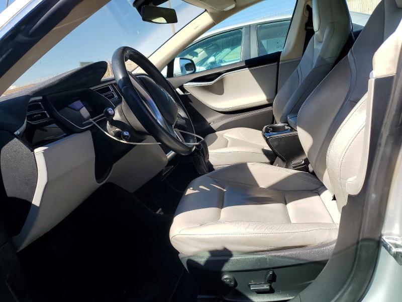 46543546 :رقم المزاد ، 5YJSA1E26FF113287 vin ، 2015 Tesla Model S مزاد بيع