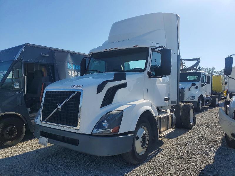 Продажа на аукционе авто 2017 Volvo Vnl, vin: 4V4N39TG5HN987983, номер лота: 46195946