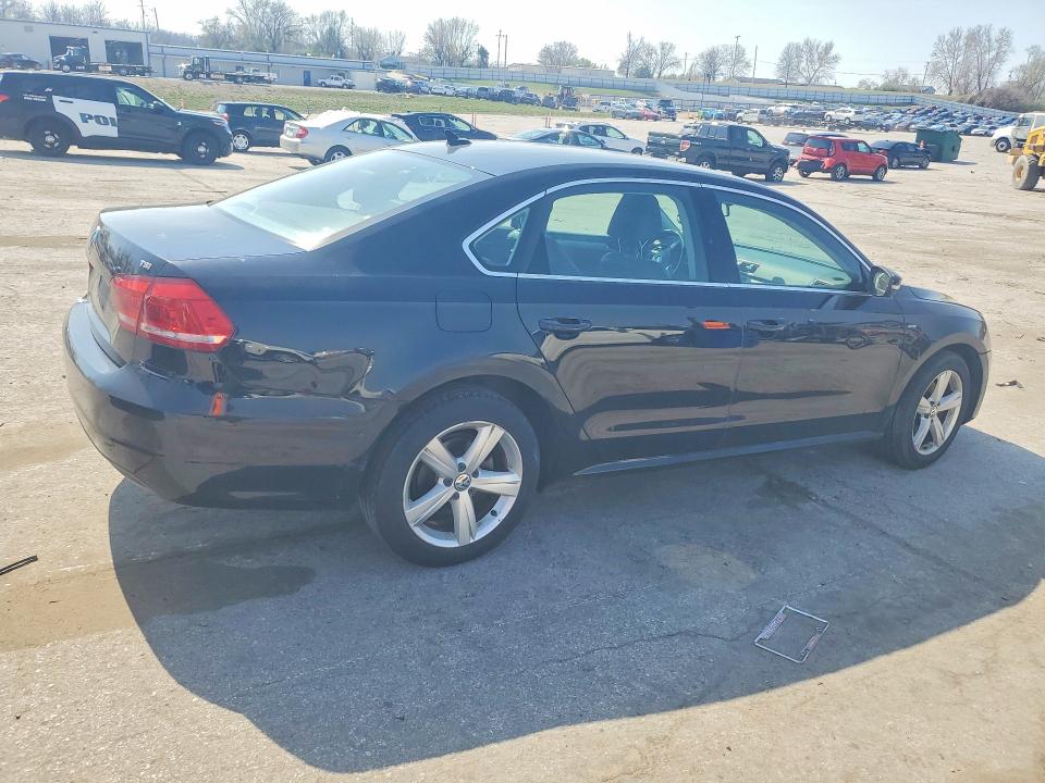 47763366 :رقم المزاد ، 1VWAS7A39FC114017 vin ، 2015 Volkswagen Passat مزاد بيع