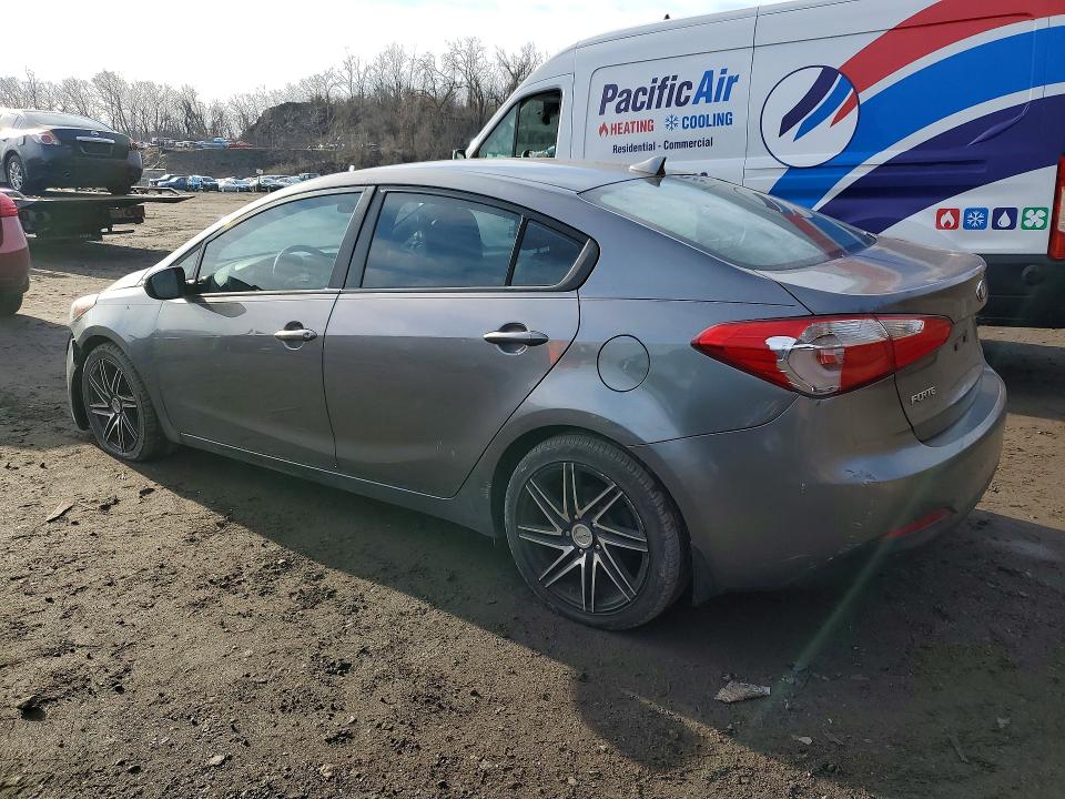 47320296 :رقم المزاد ، KNAFX4A68G5535250 vin ، 2016 Kia Forte مزاد بيع