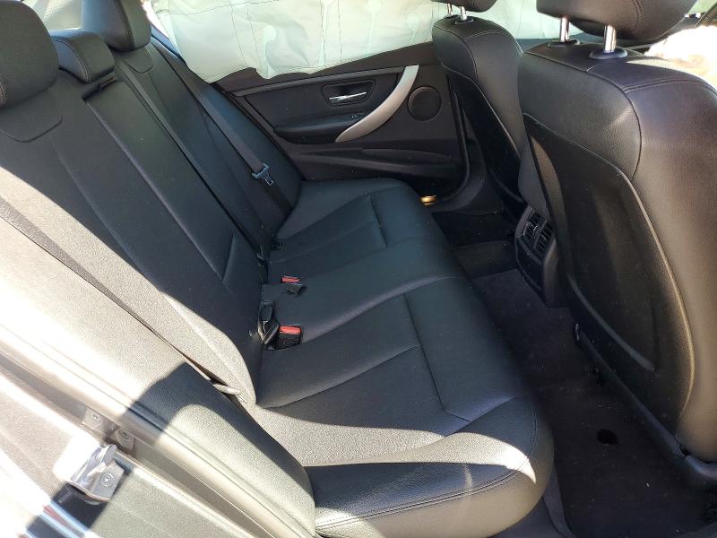 47292456 :رقم المزاد ، WBA8A9C59JAH13387 vin ، 2018 Bmw 320 مزاد بيع