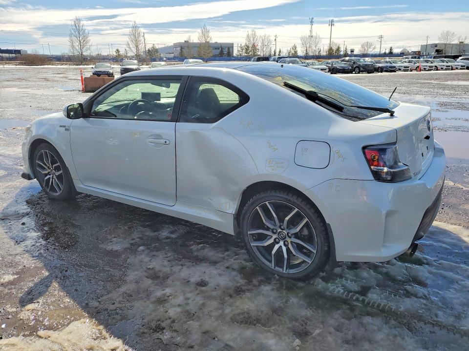 46314256 :رقم المزاد ، JTKJF5C75GJ015924 vin ، 2016 Scion Tc مزاد بيع