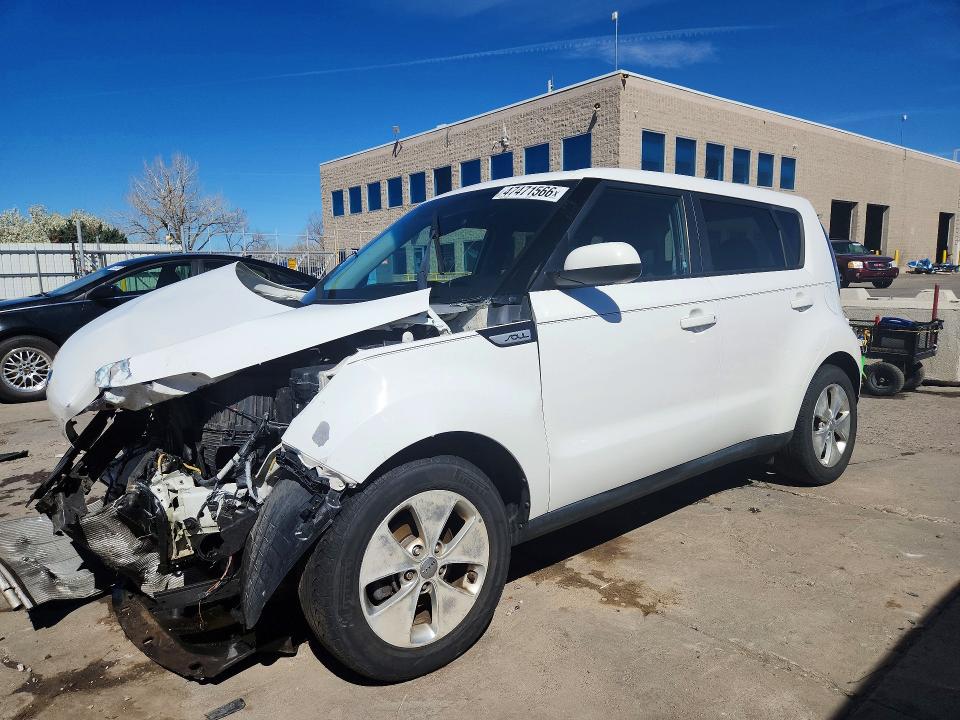 47471566 :رقم المزاد ، KNDJN2A29F7182900 vin ، 2015 Kia Soul مزاد بيع