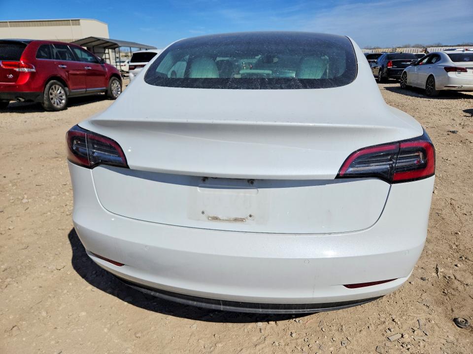 Продажа на аукционе авто 2018 Tesla Model 3, vin: 5YJ3E1EB1JF099977, номер лота: 47035536