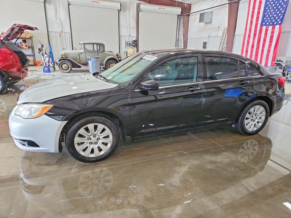 2012 Chrysler 200 მანქანა იყიდება აუქციონზე, vin: 1C3CCBAB0CN223943, აუქციონის ნომერი: 46443406