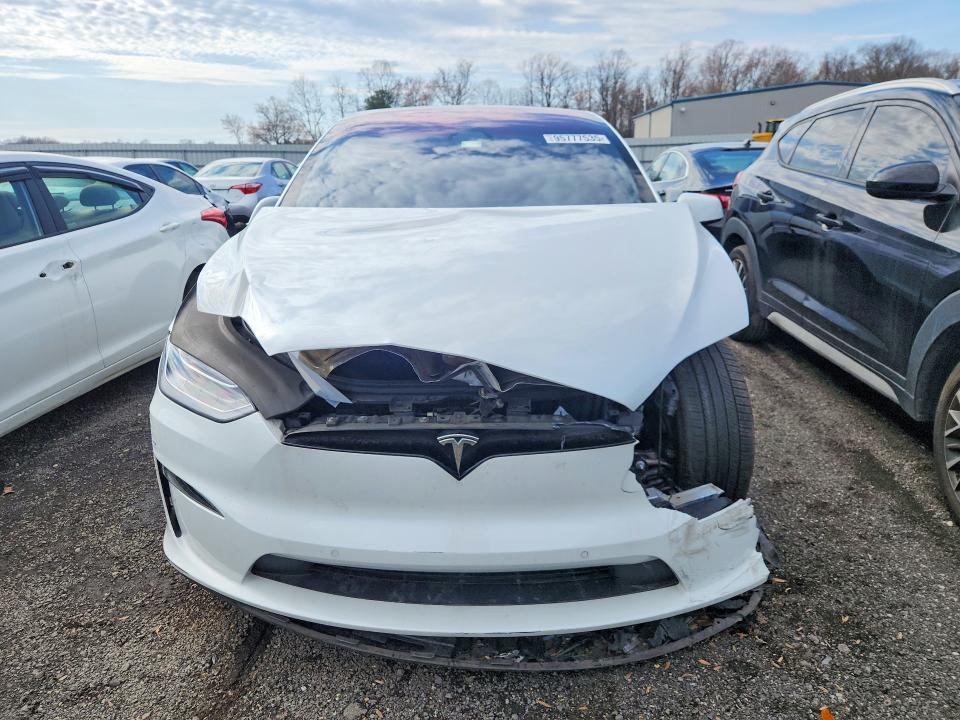 Продажа на аукционе авто 2022 Tesla Model X, vin: 7SAXCBE64NF342982, номер лота: 95777535