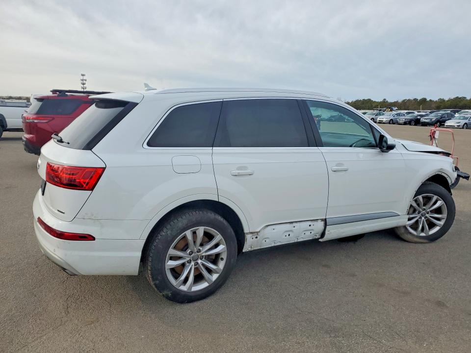Продаж на аукціоні авто 2019 Audi Q7, vin: WA1LAAF72KD044415, номер лоту: 45888216