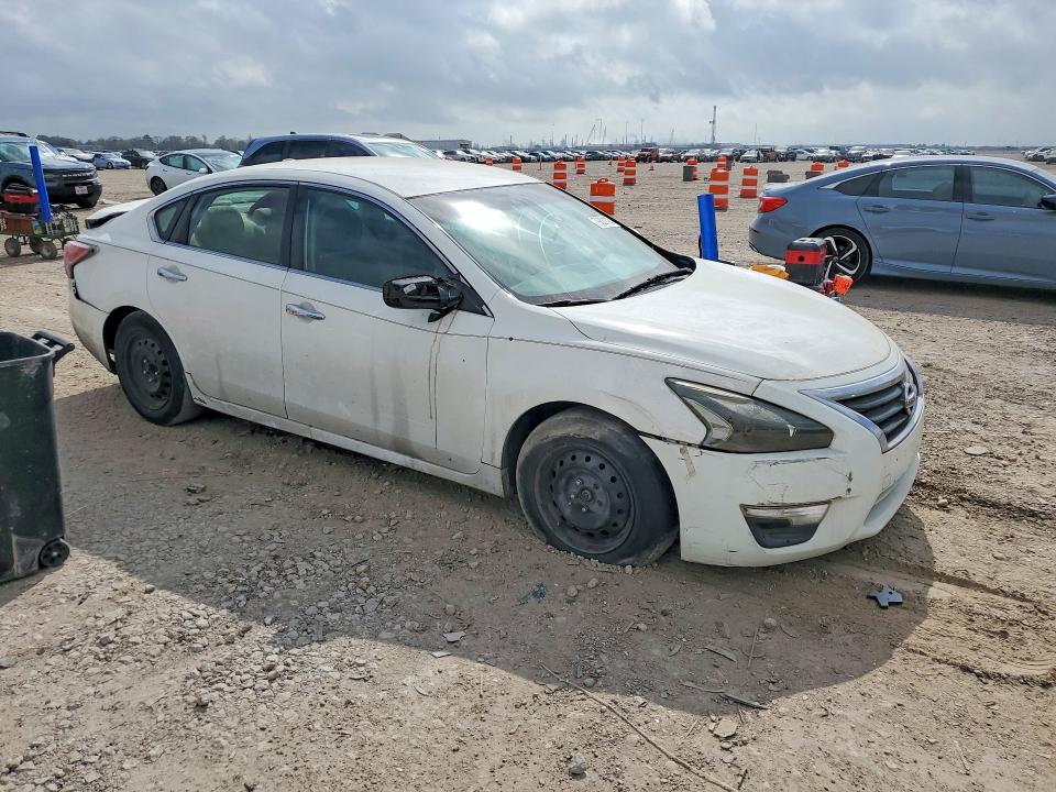 79821125 :رقم المزاد ، 1N4AL3AP7FC456597 vin ، 2015 Nissan Altima مزاد بيع