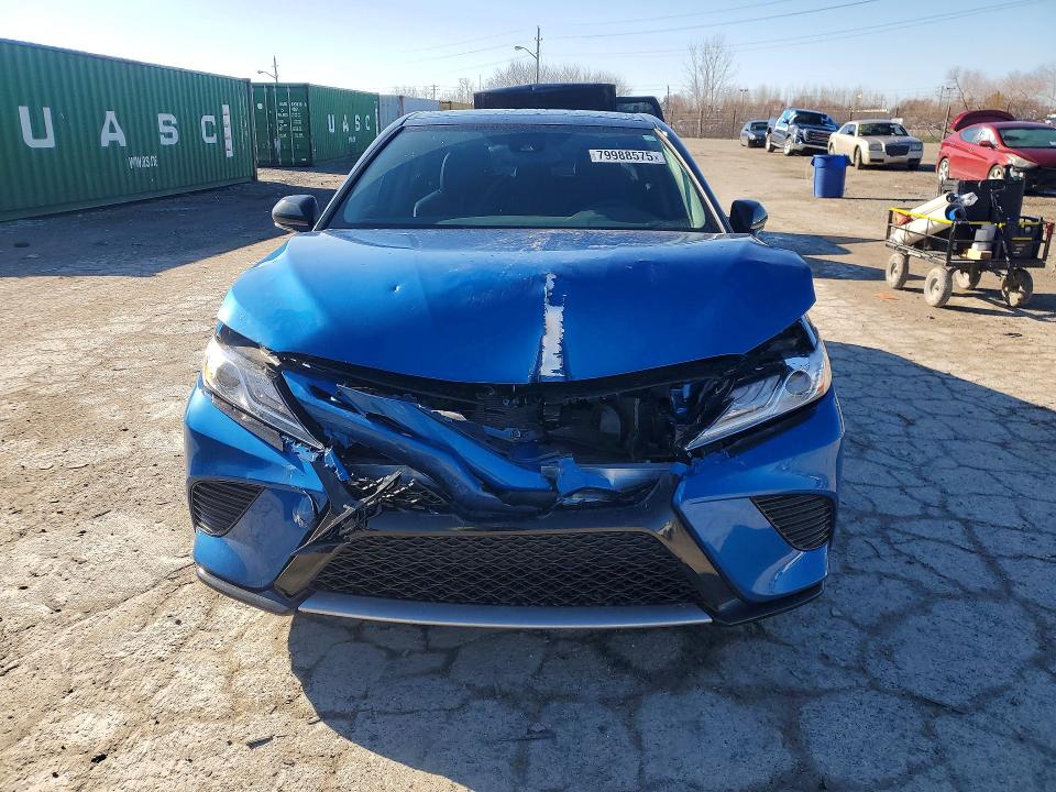 79988575 :رقم المزاد ، 4T1K61AK9LU330810 vin ، 2020 Toyota Camry مزاد بيع